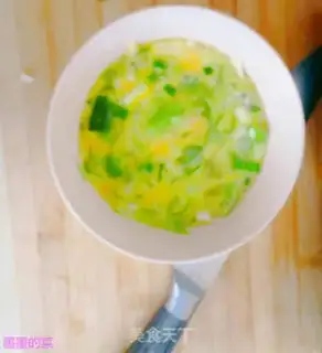 Make Egg onion waffles step 1