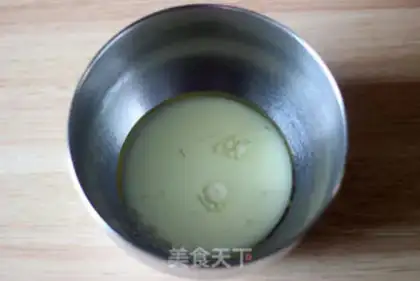 Make Black-Eyed Chestnut Cake roll step 1