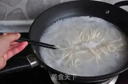 Make Scorch cucumber noodles step 3
