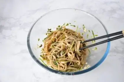 Make Scorch cucumber noodles step 5