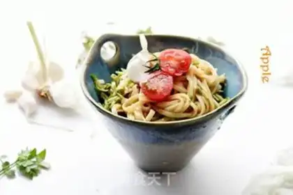 Make Scorch cucumber noodles step 6