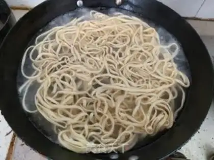 Make Fresh fried noodles step 0