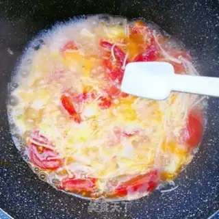 Make Sour sweet tomato egg soup step 7
