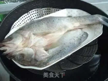 Make Steamed sea bass step 3