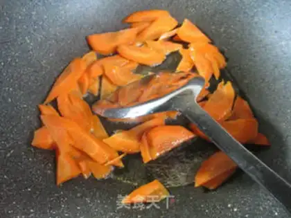 Make Crab mushrooms, carrots, noodles step 2