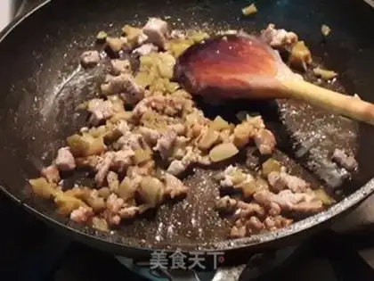 Make Squeeze meat and tofu step 3