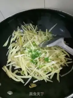 Make Homemade sour potatoes step 1