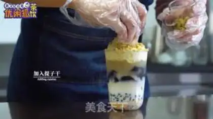 Make The treasured tea cloud, Molly step 11