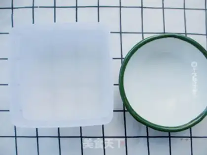 Make Homemade luxurious ice powder step 2