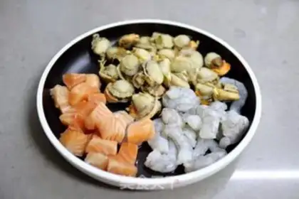 Make Kansai seafood pancakes step 0