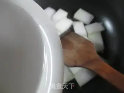 Make Squeeze the green bean sprouts step 4