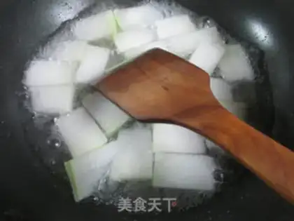 Make Squeeze the green bean sprouts step 5