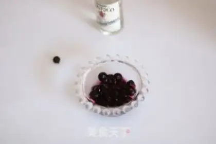 Make Black Jelly Chestcomb step 1