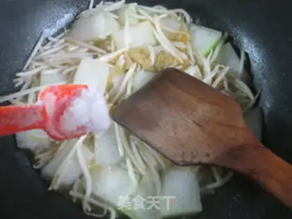 Make Squeeze the green bean sprouts step 7