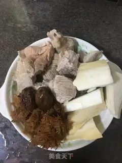 Make Monkey mushroom soup step 2