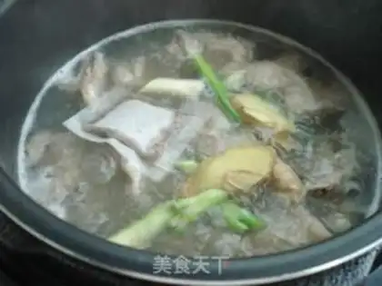 Make Pork bouquet soup step 2