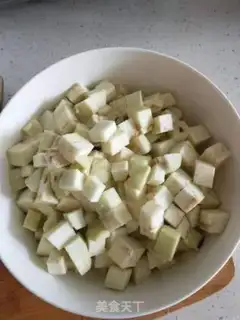 Make The eggplant has no face step 2