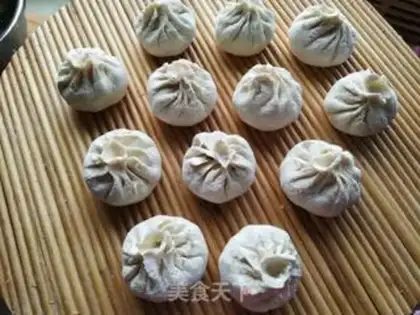 Make Fried buns with ice flowers step 16