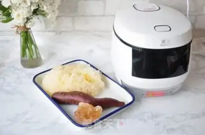 Make The silver ear of the potato stew step 0
