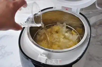 Make The silver ear of the potato stew step 2