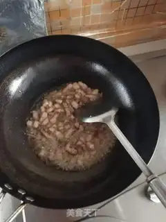 Make The eggplant has no face step 8