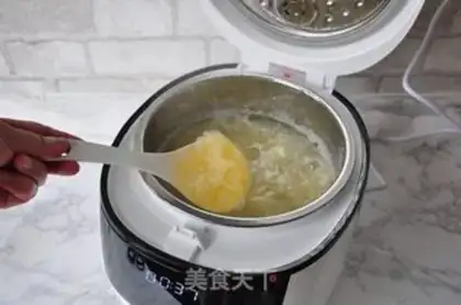 Make The silver ear of the potato stew step 4