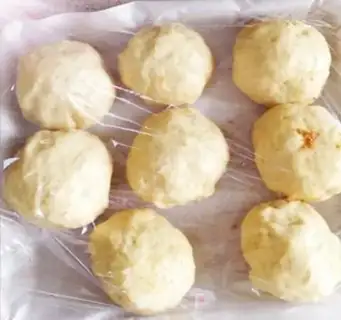 Make Bean-saloon buns step 3