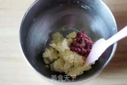 Make Roses with tea clouds and cookies step 5