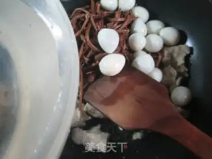 Make Tea mushrooms, quail roast step 4