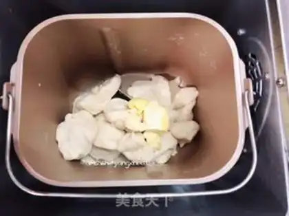 Make A milk-fruit bag step 2