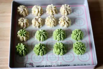 Make Roses with tea clouds and cookies step 10