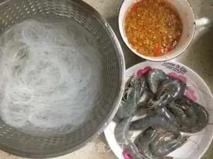 Make Garlic fan shrimp step 0