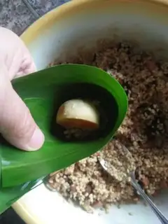 Make Salted egg yellow tarts step 12