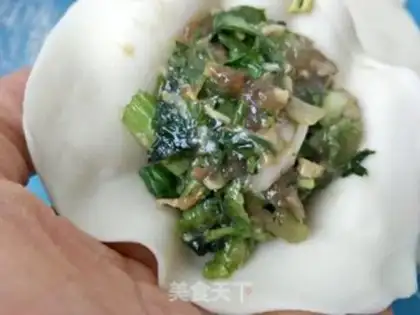 Make Hot noodle bun step 5