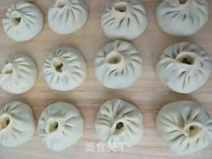 Make Hot noodle bun step 6