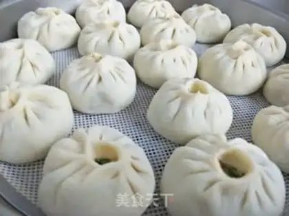 Make Hot noodle bun step 7