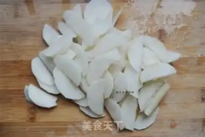 Make Pears with silver ears step 3
