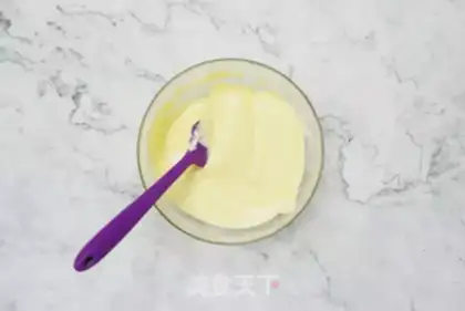 Make Pearl cupcakes step 6