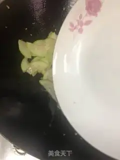 Make Garlic fried melons step 4