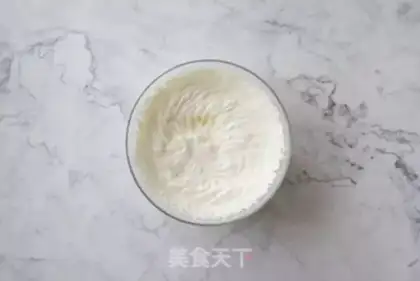Make Pearl cupcakes step 9