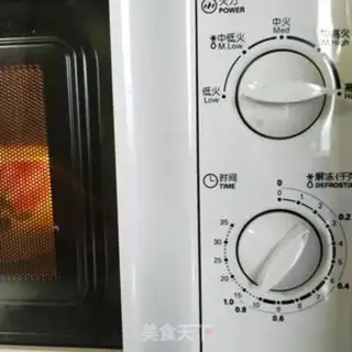 Make Microwave egg toast step 3