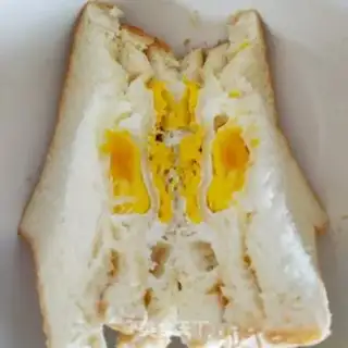 Make Microwave egg toast step 5