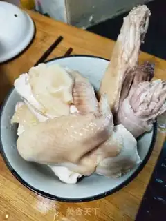 Make Coconuts make roosters step 1
