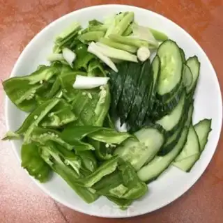 Make Spicy melon step 0