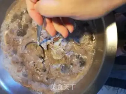 Make Red beef noodles step 1