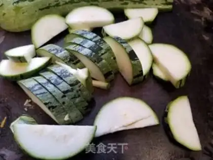 Make Shrimp peppers fried watermelon step 1