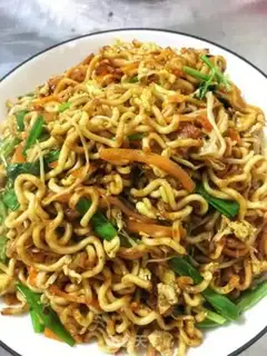 Make Three pieces of noodles step 5