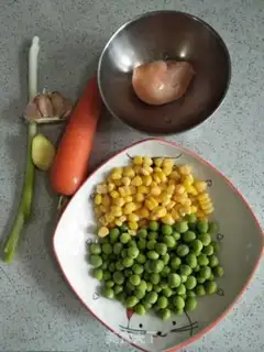Make Sweet peas and fried corn step 0