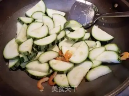 Make Shrimp peppers fried watermelon step 6