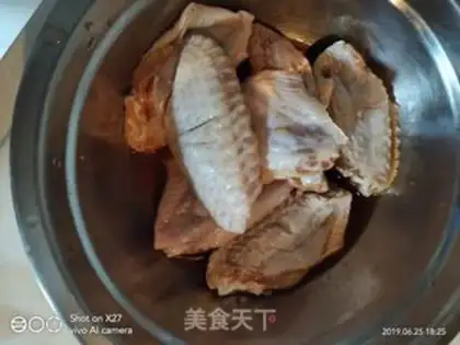 Make Sweet chicken with a sour wing step 0